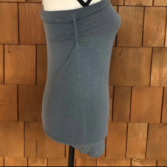 Top - Picture 2 of 5